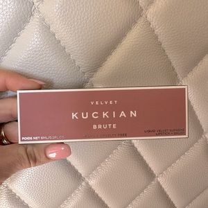 Velvet KUCKIAN BRUTE Liquid lipstick kit